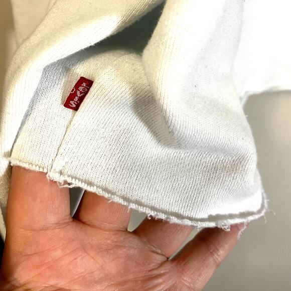 Levi's Graphic Cropped White Hoodie Sweatshirt Relaxed Fit Sz XL Poly-Cotton - Picture 8 of 14